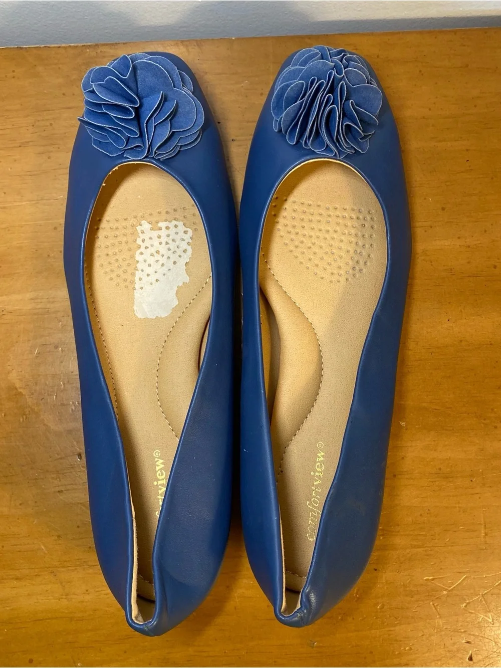 Comfortview Women's Size 12 Navy Blue Slip On Flats Shoes Flower Pom Pom